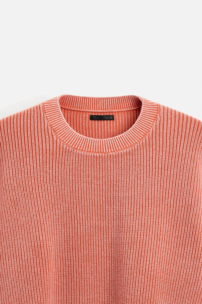 RIBBED WASHED SWEATER
