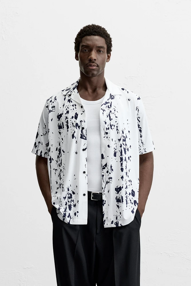 LEAF PRINT STRETCH SHIRT
