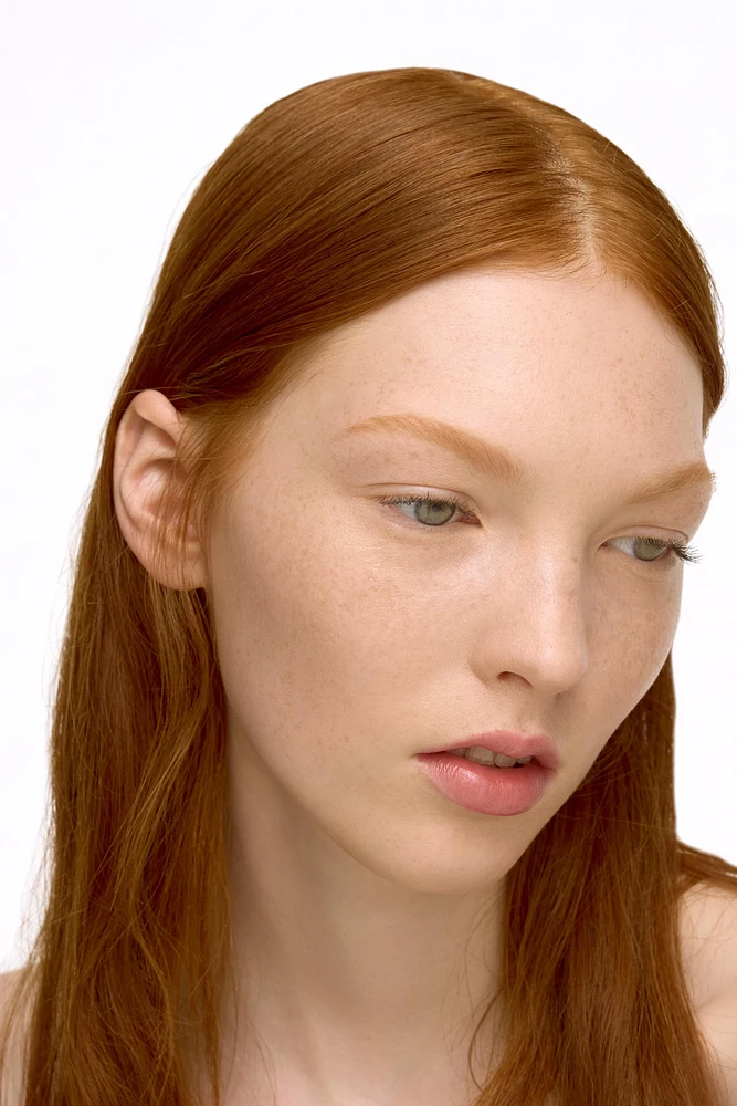 TINTED MOISTURIZER WITH SPF 50