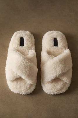 SHEEPSKIN CROSSOVER SLIPPER