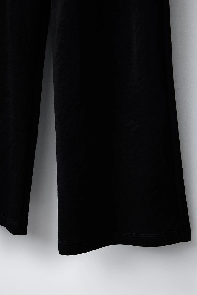 FLOWY WIDE LEG PANTS