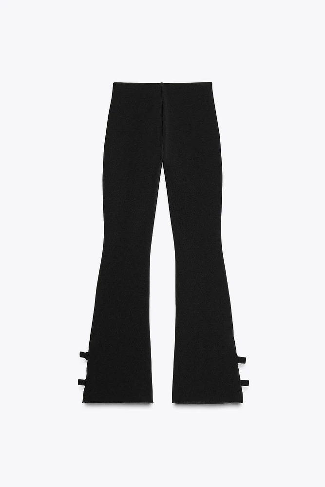 LEGGING STRETCH FLARE AVEC LACETS