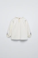 EMBROIDERED FLOWER T-SHIRT
