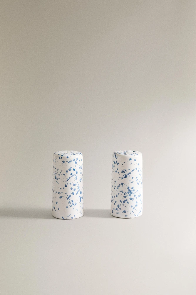 SPLATTERED STONEWARE SALT AND PEPPER SHAKER SET