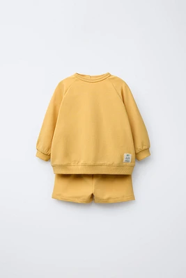 SWEATSHIRT AND BERMUDA SHORTS SET WITH LABEL