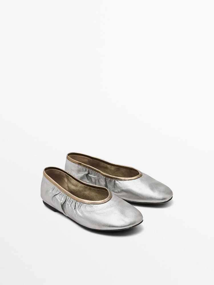 Gathered metallic ballerinas