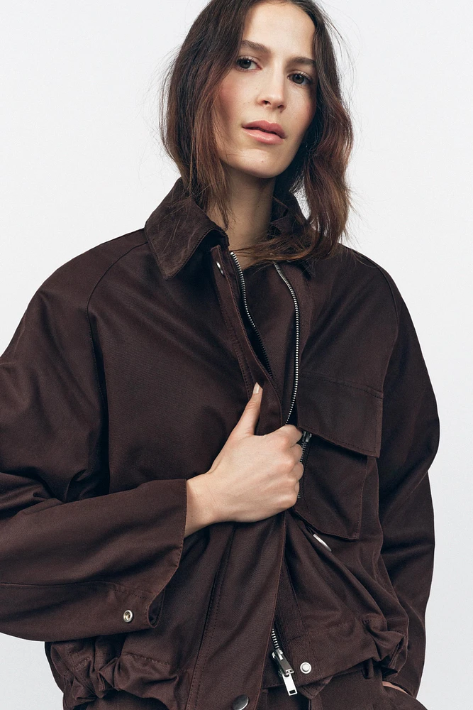 VESTE CIRÉE AVEC COL EN VELOURS CÔTELÉ, COLLECTION ZW