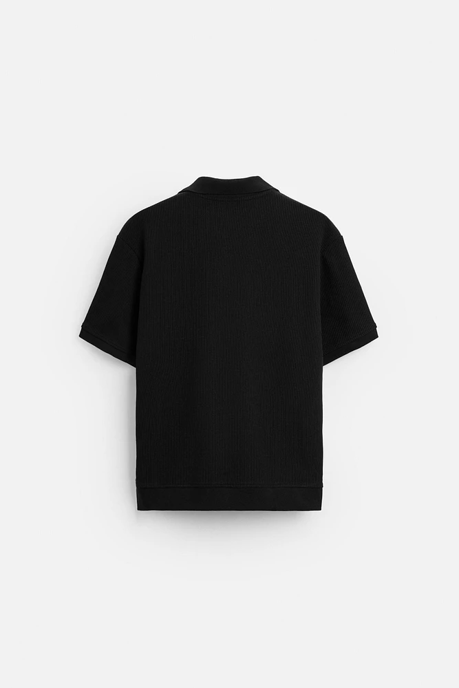 VERTICAL TEXTURED POLO