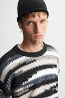 GEOMETRIC JACQUARD SWEATER