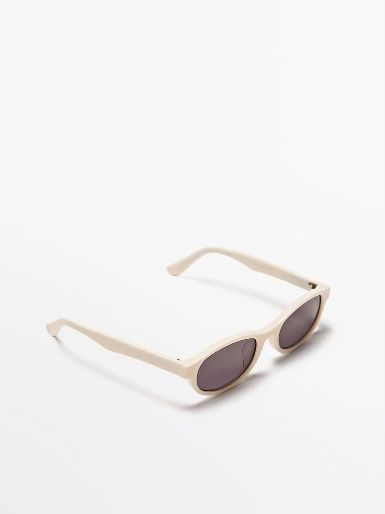 Petites lunettes de soleil rectangulaires