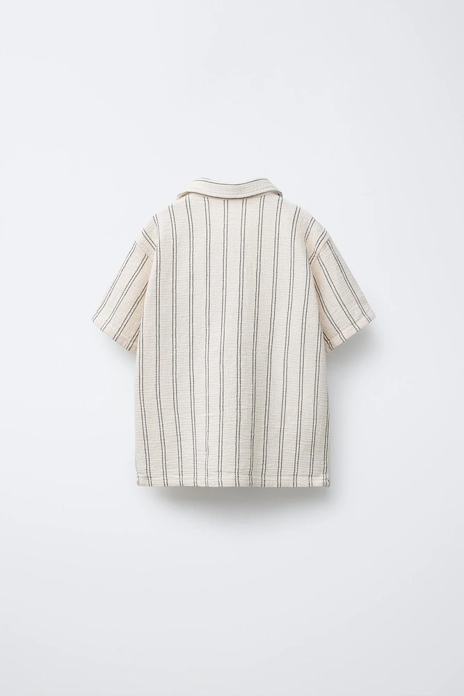 TEXTURED STRIPED TOP