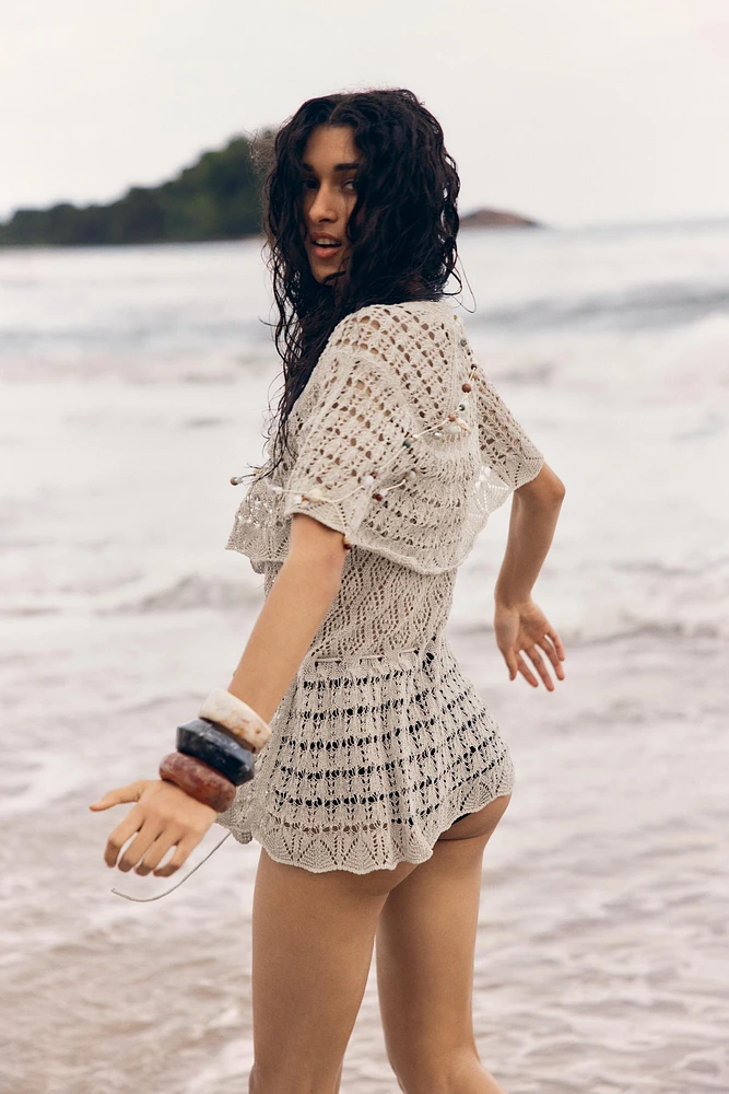 POINTELLE RUFFLE KNIT TOP