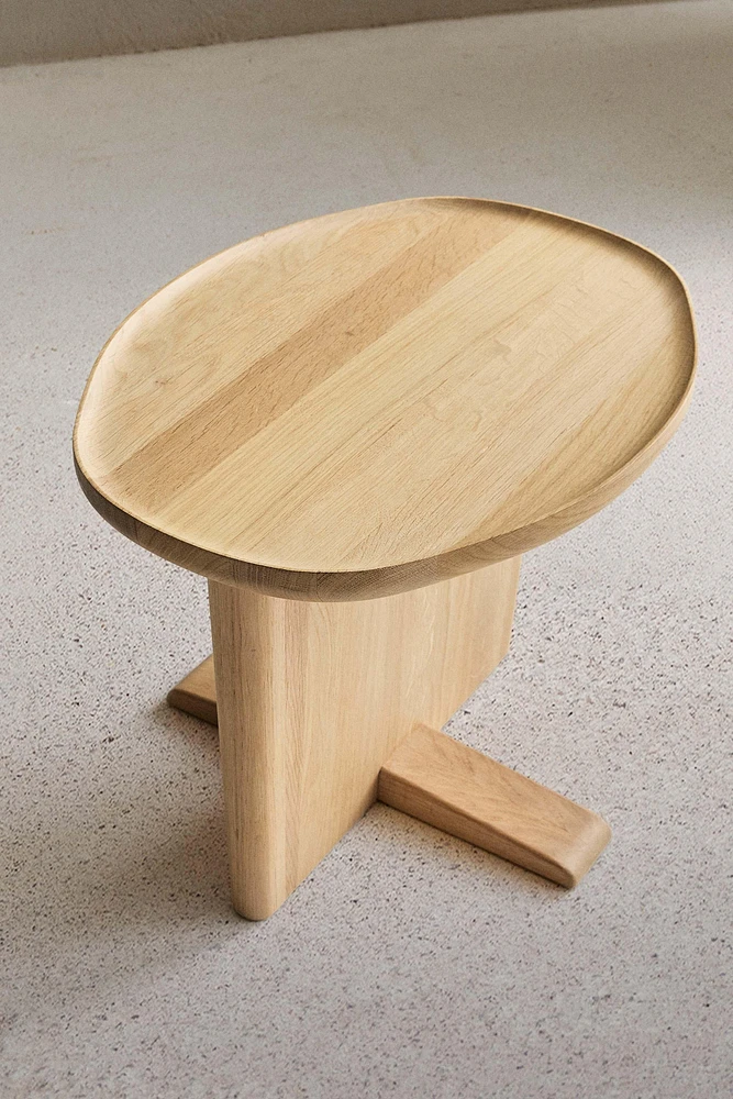 SIDETABLE 03