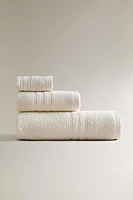 BATH TOWEL WITH BORDER