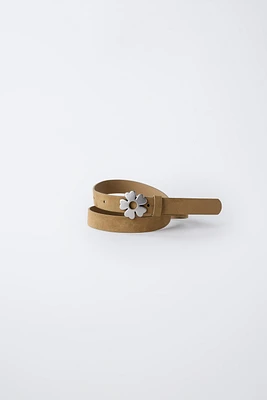 SUEDE-EFFECT BELT WITH FLOWER BUCKLE