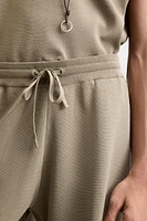 RELAXED FIT KNIT SHORTS