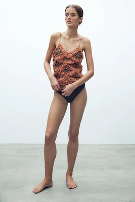 EMBROIDERED RUFFLED TOP