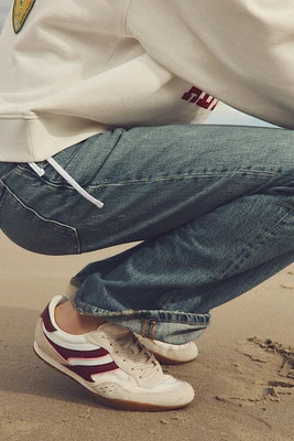 ATHLETIC SNEAKERS