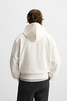 HOODED CREWNECK SWEATSHIRT