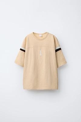 T-SHIRT STYLE UNIVERSITAIRE