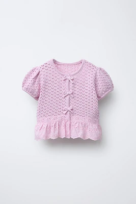 GILET EN MAILLE LACETS DENTELLE