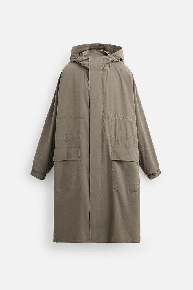 LIGHTWEIGHT TECHNICAL PARKA