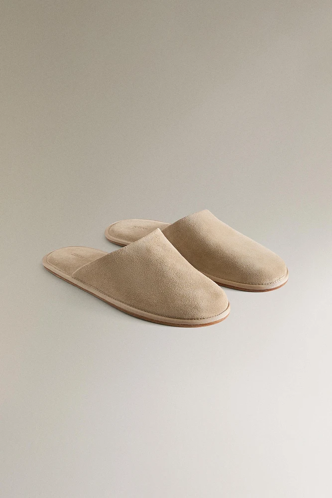 LEATHER MULE SLIPPERS