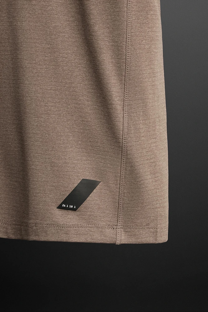 LIGHTWEIGHT TECHNICAL TANK TOP