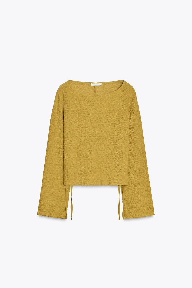 TEXTURED TIE TOP