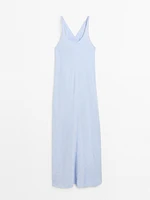 Robe longue fluide dos fantaisie