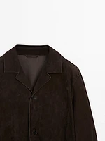 Veste avec poche plaquée en cuir finition daim