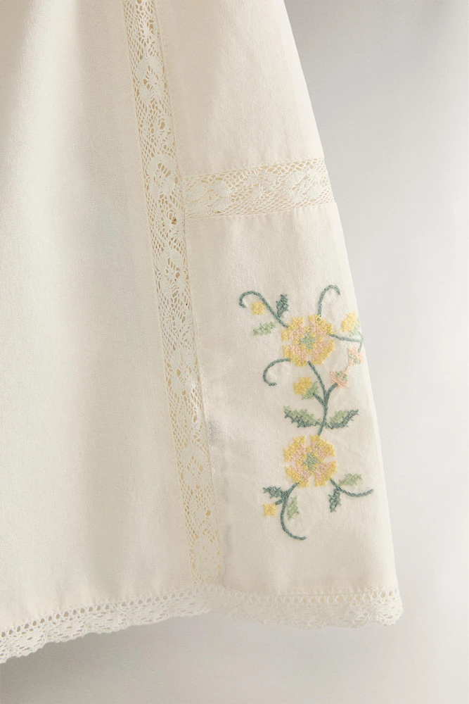 EMBROIDERED COTTON SHORTS