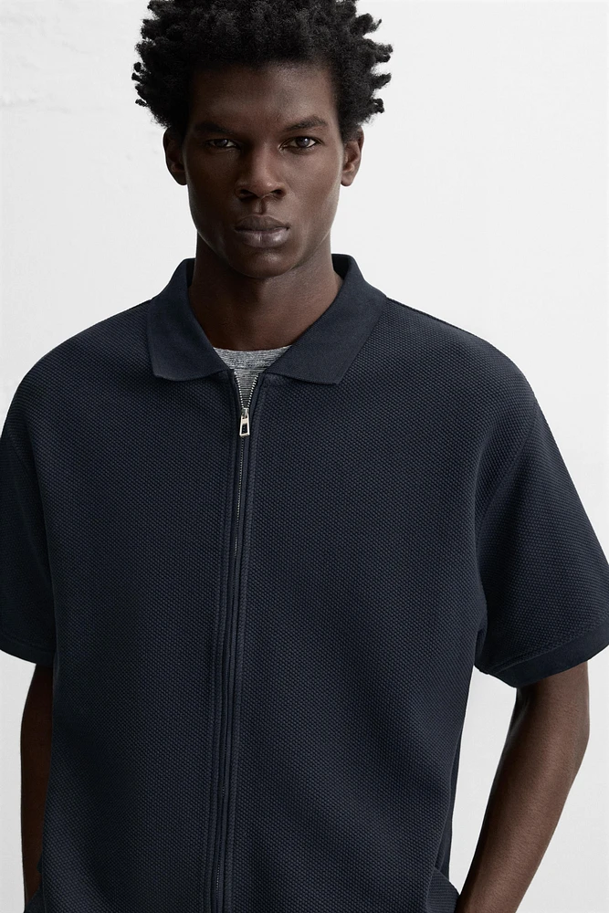 TEXTURED ZIPPER JACKET