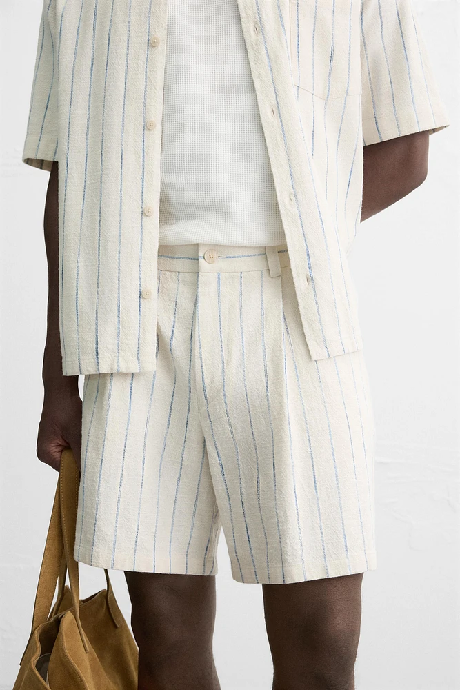 TEXTURED STRIPED SHORTS