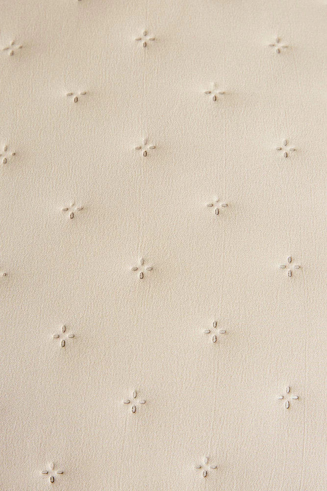 QUILTED DOTTED PILLOW SHAM FOR QUILT