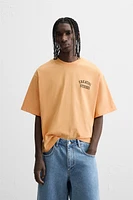 T-SHIRT À IMPRIMÉ STYLE UNIVERSITAIRE
