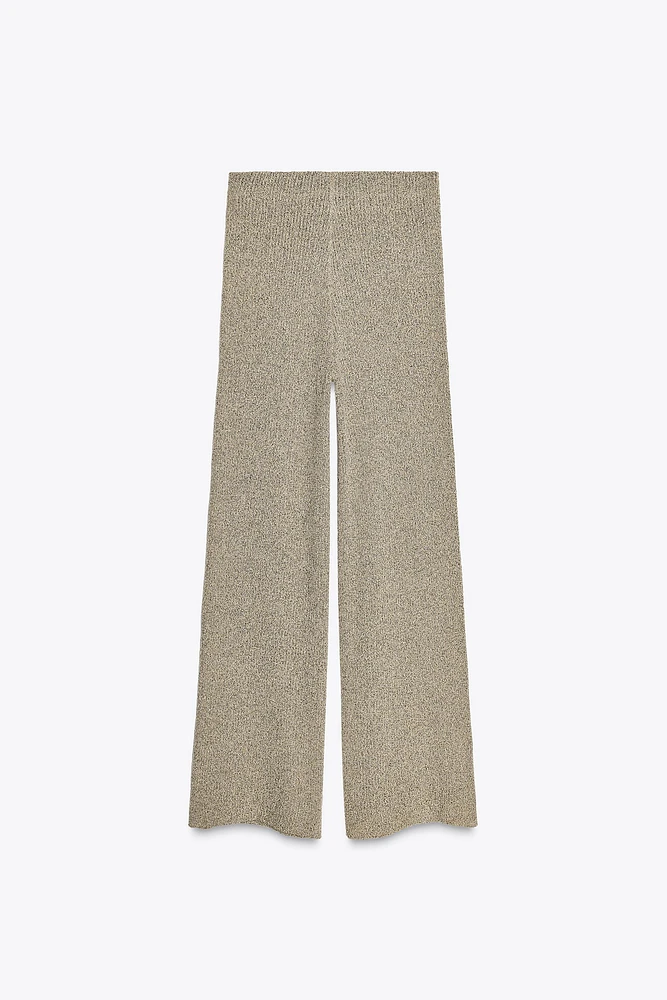 PANTALON LARGE EN MAILLE COUPÉE