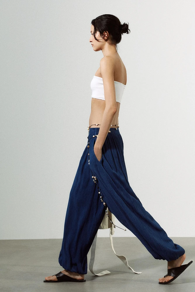 TEXTURED BALLOON PANTS