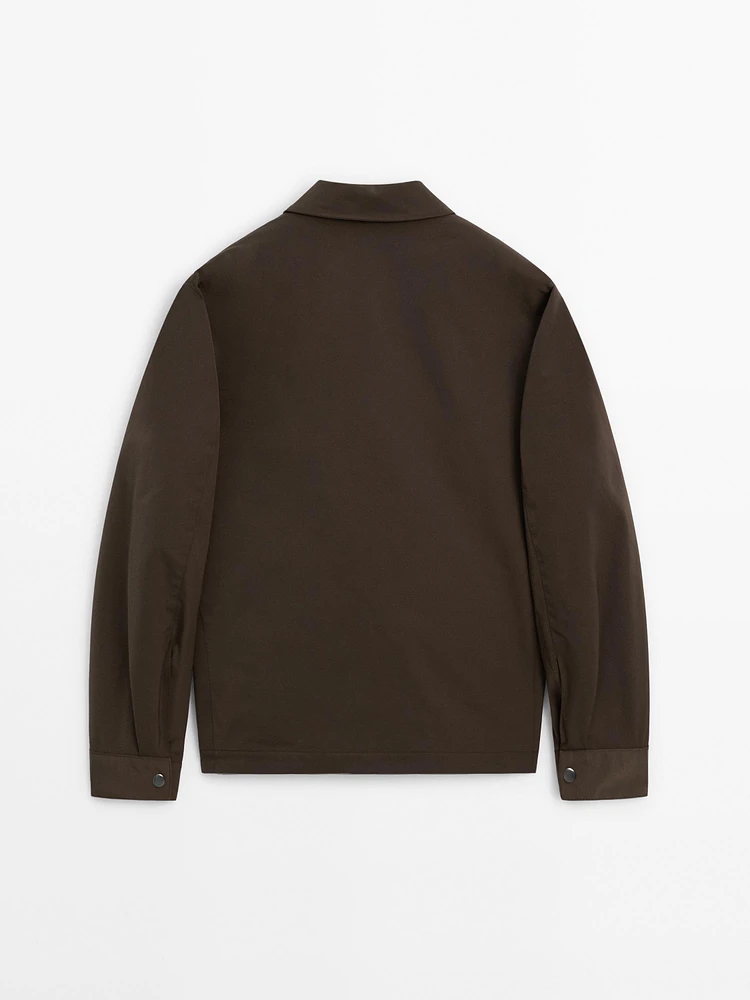 Jacket with pocket details