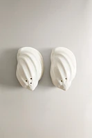 SALT AND PEPPER SHAKER SET SHELLS