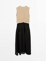 Contrast long dress with side slits