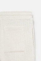 TEXTURED JOGGER SHORTS