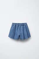 BERMUDA EN DENIM À PLIS PLATS