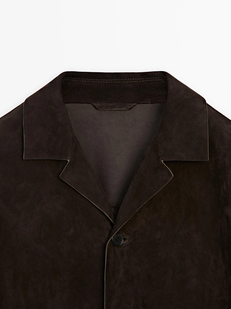 Veste avec poche plaquée en cuir finition daim