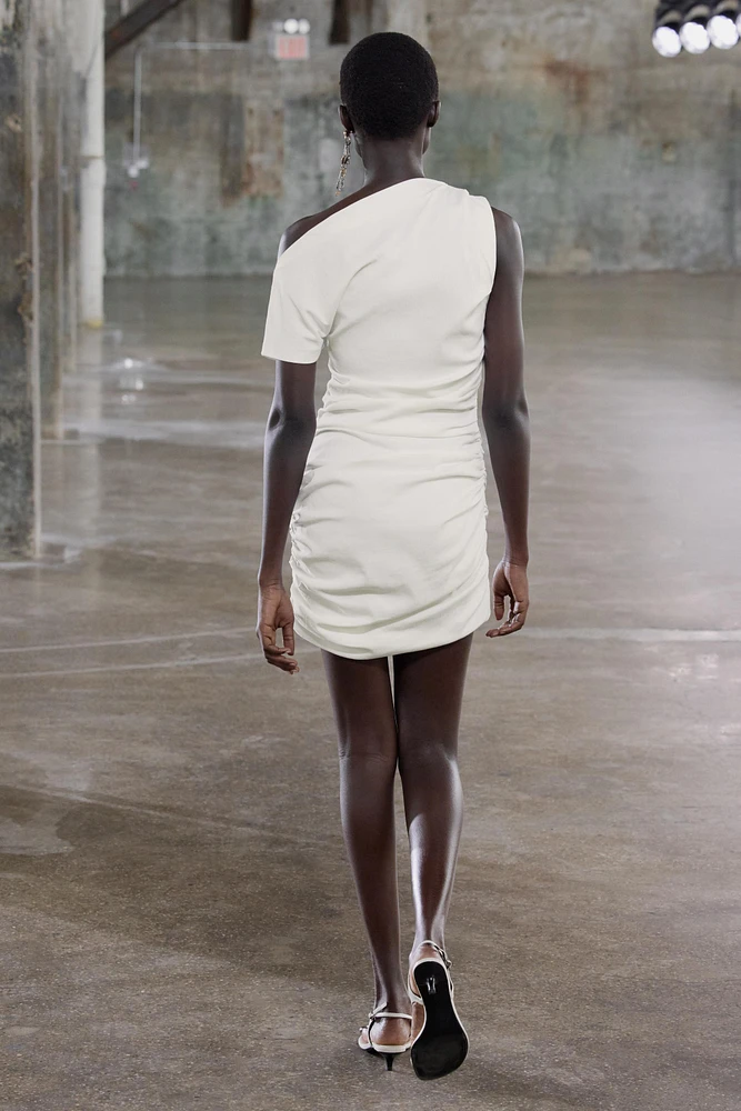 ROBE COURTE DRAPÉE COLLECTION ZW
