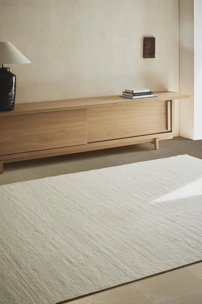 RUG 01