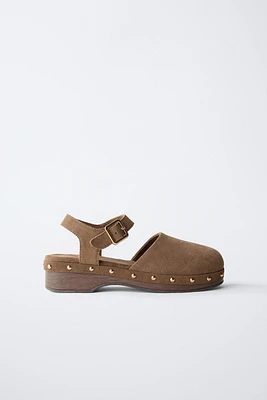SPLIT LEATHER CLOGS