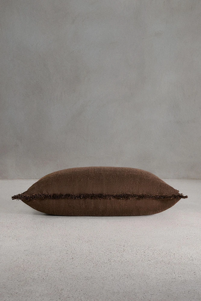 CUSHION 01