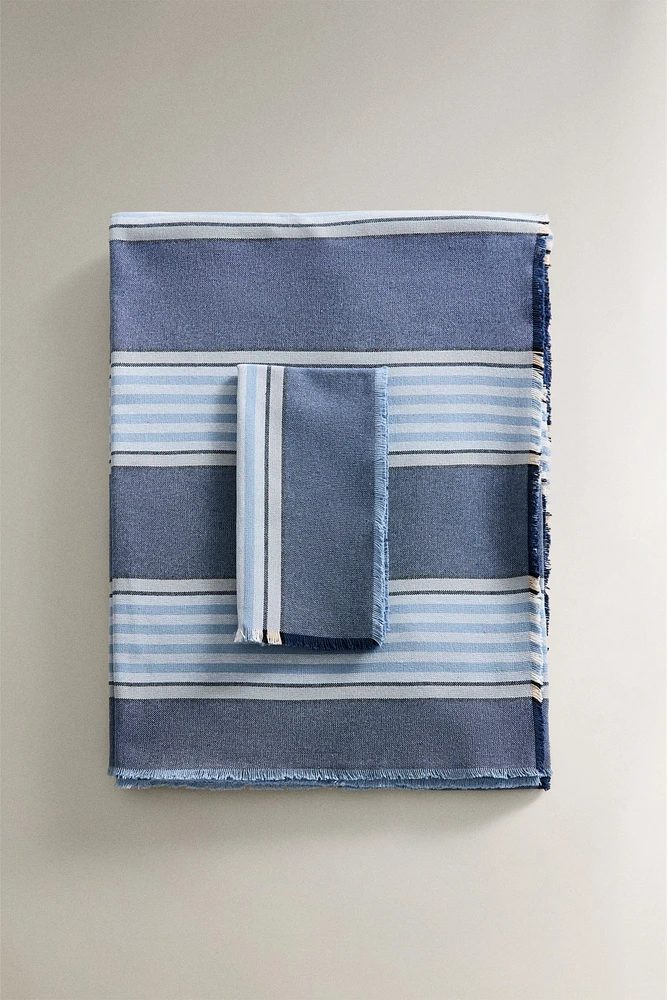 NAPPE RAYURES FIL TEINT