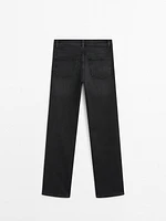 Straight-leg high-waist jeans